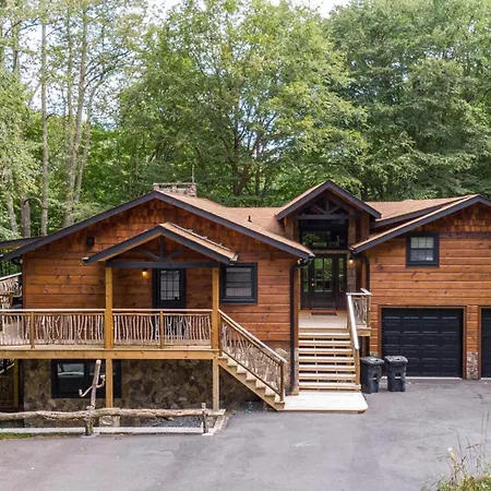 Moosey Creek Lodge